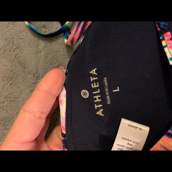 Athleta bikini top - NWOT - Picture 4 of 5